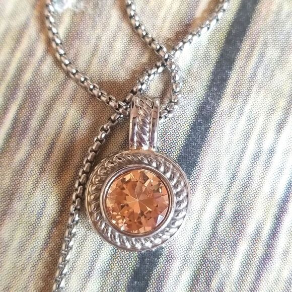 Silvertone Pendant Necklace With Topaz Colored Stone - Picture 3 of 8